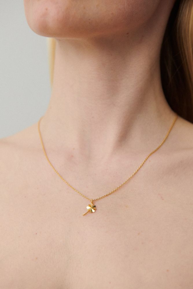 Clover necklace