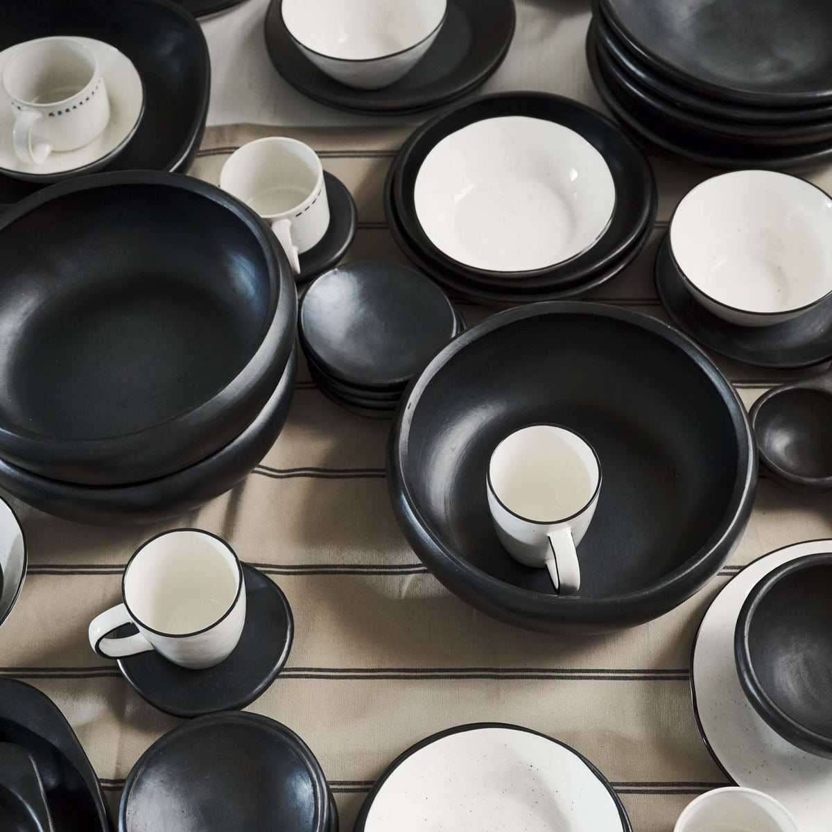 Black Pottery Kommetje | 2 maten