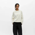 Afbeelding laden in Galerijviewer, OBJANDREA RE L/S O-NECK EMB TOP NOOS
