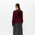 Afbeelding laden in Galerijviewer, OBJANDREA RE L/S O-NECK TOP NOOS
