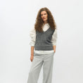Load image into Gallery viewer, OBJDENISI S/L RE KNIT VEST NOOS
