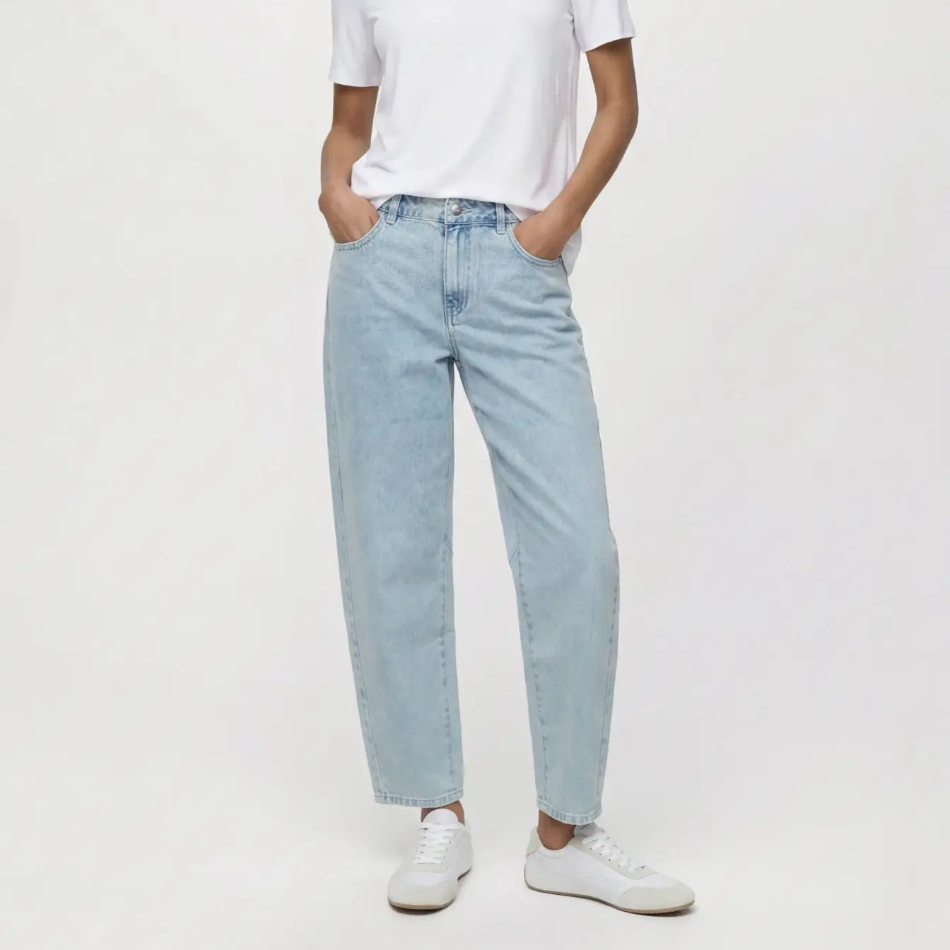 OBJMIU ZOE MW BARREL ANKLE JEANS NOOS