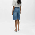 Load image into Gallery viewer, OBJROSIE MW LO DENIM LONG SHORTS NOOS
