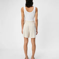 Afbeelding laden in Galerijviewer, OBJSANNE HW WIDE SHORTS NOOS

