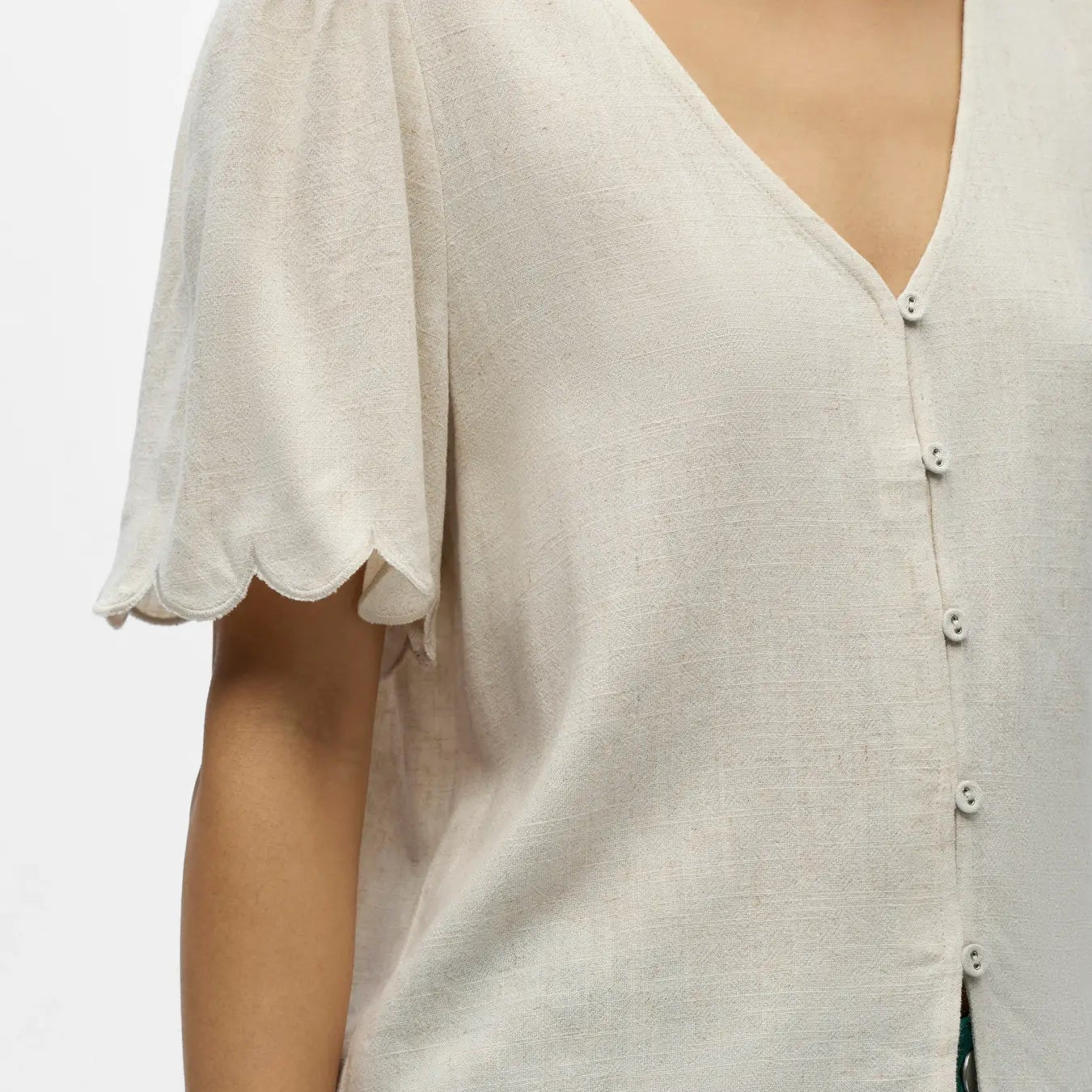 OBJSANNE 2/4 LO V-NECK TOP NOOS