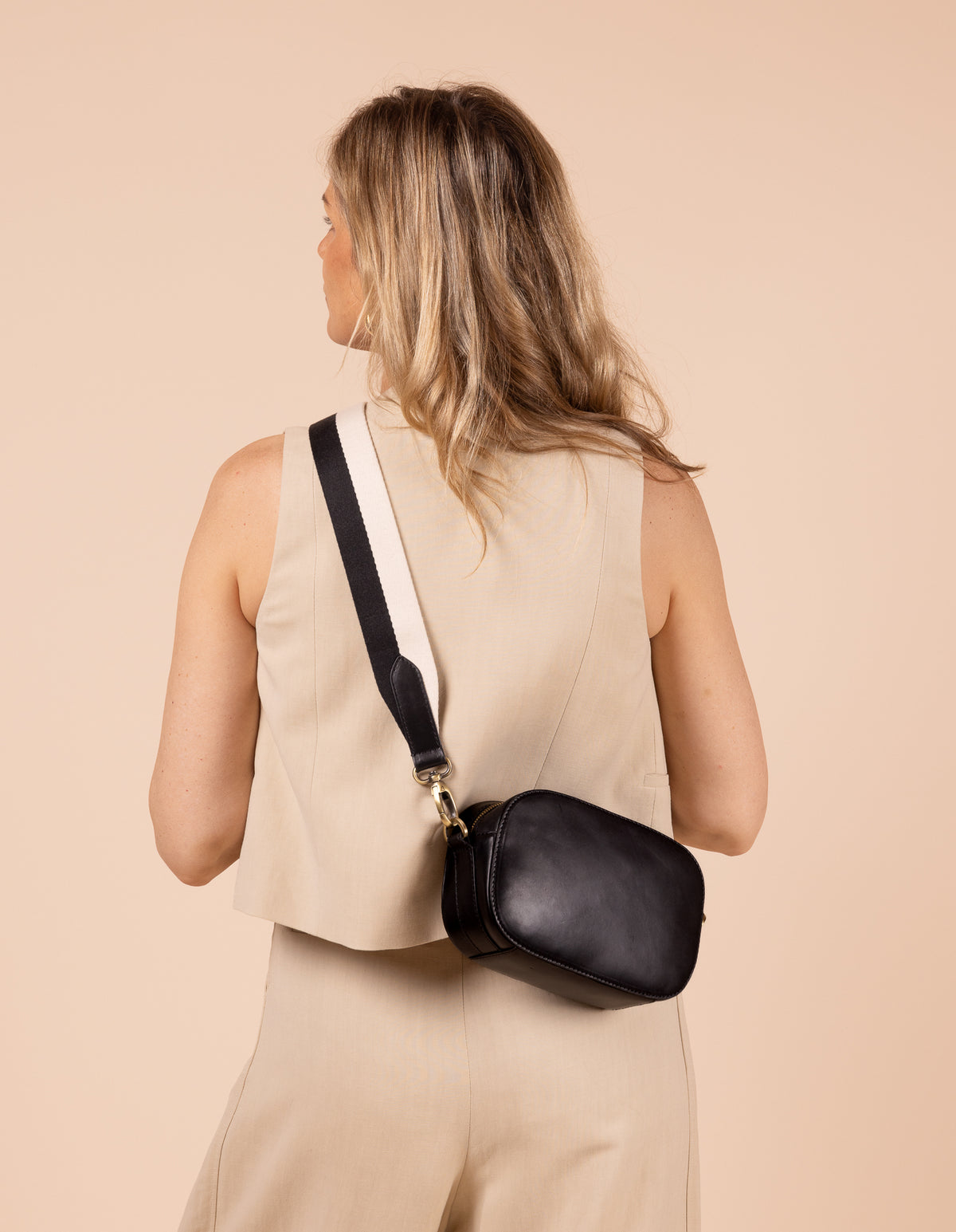 Maya Black Classic Leather