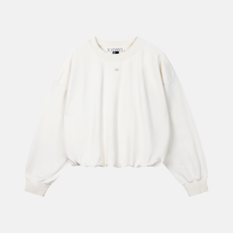 pleated sweater curly 10