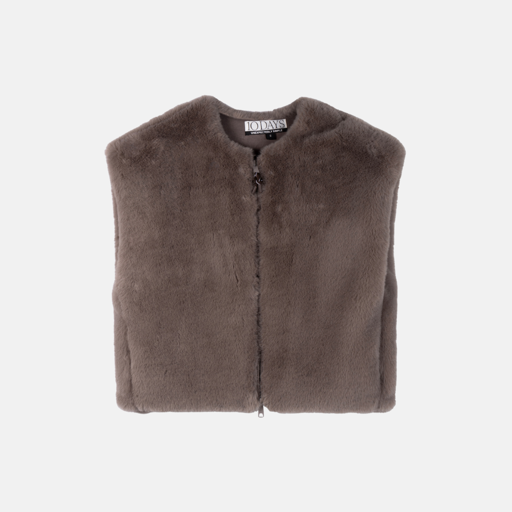 sleeveless fluffy vest