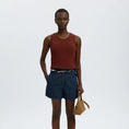 Afbeelding laden in Galerijviewer, SLFHANNY HW MINI DENIM SHORTS
