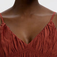 Afbeelding laden in Galerijviewer, SLFJACKIE STRAP TOP B
