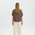 Load image into Gallery viewer, SLWVIVA SS CROPPED SUN SHIRT NOOS
