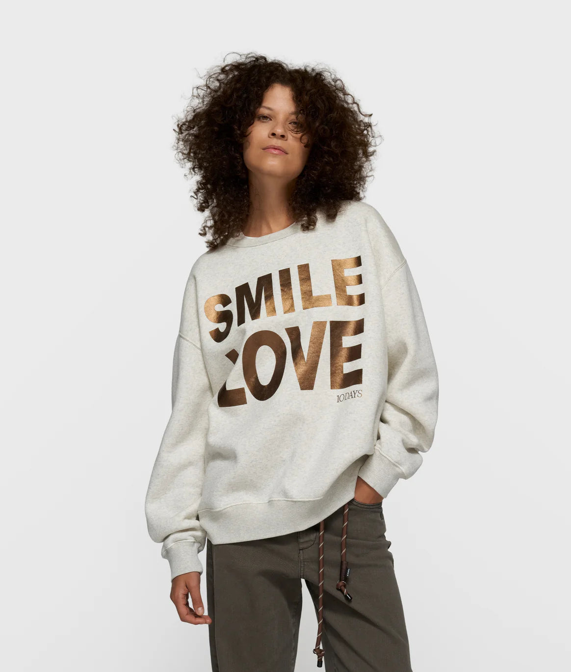 statement sweater smile love
