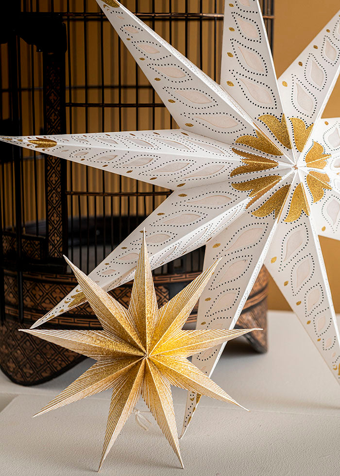 Paper Star Dazzle Gold 25cm detail