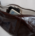 Afbeelding laden in Galerijviewer, Banana Bag XL PATENT | Nona Handbags
