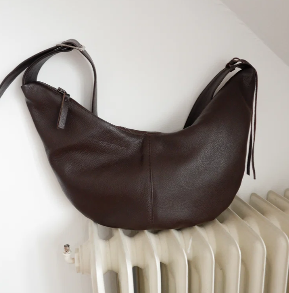 Buckle Banana XL | Nona Handbags