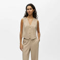 Afbeelding laden in Galerijviewer, OBJLISA RE SHORT WAISTCOAT AOP E REP
