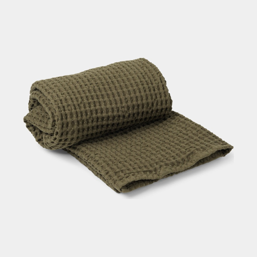 Badhanddoek Organic olive van biologisch katoen, 70 x 140 cm - Ferm Living