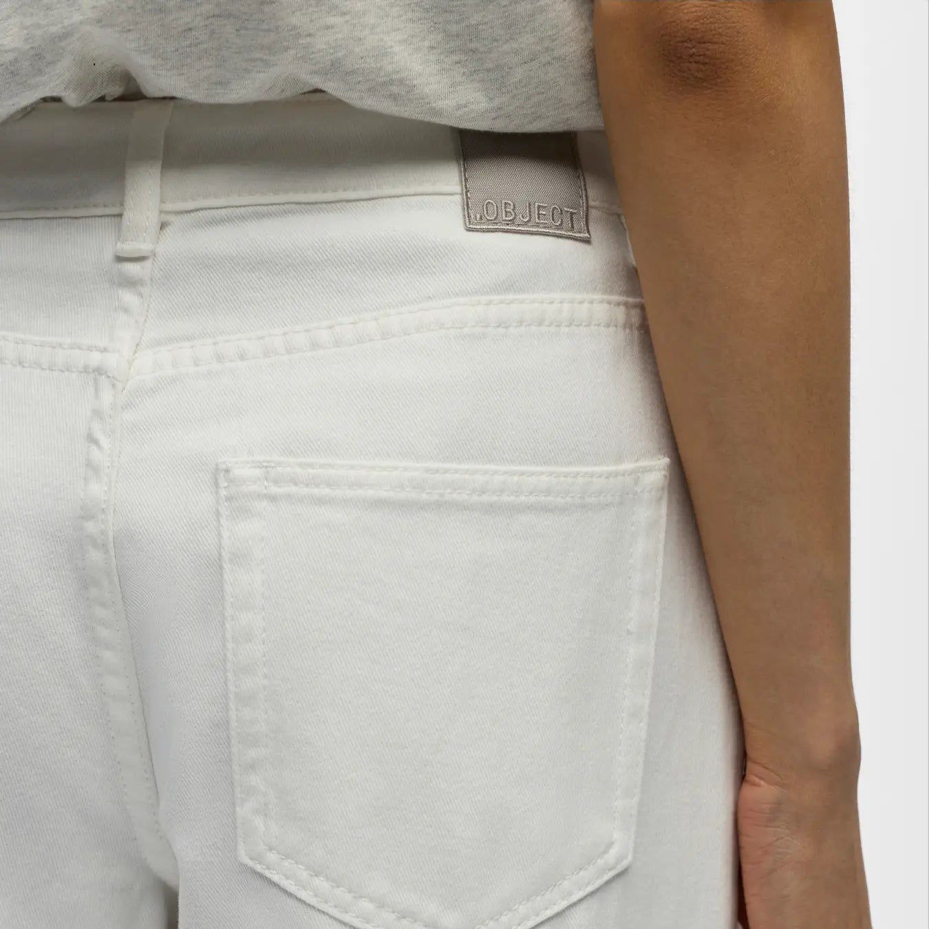 OBJMIU ZOE MW BARREL ANK TWILL JEANS DIV