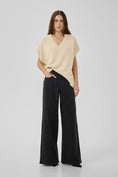 Afbeelding laden in Galerijviewer, MWDiva V-Neck Knit Vest
