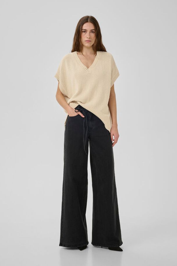 MWDiva V-Neck Knit Vest