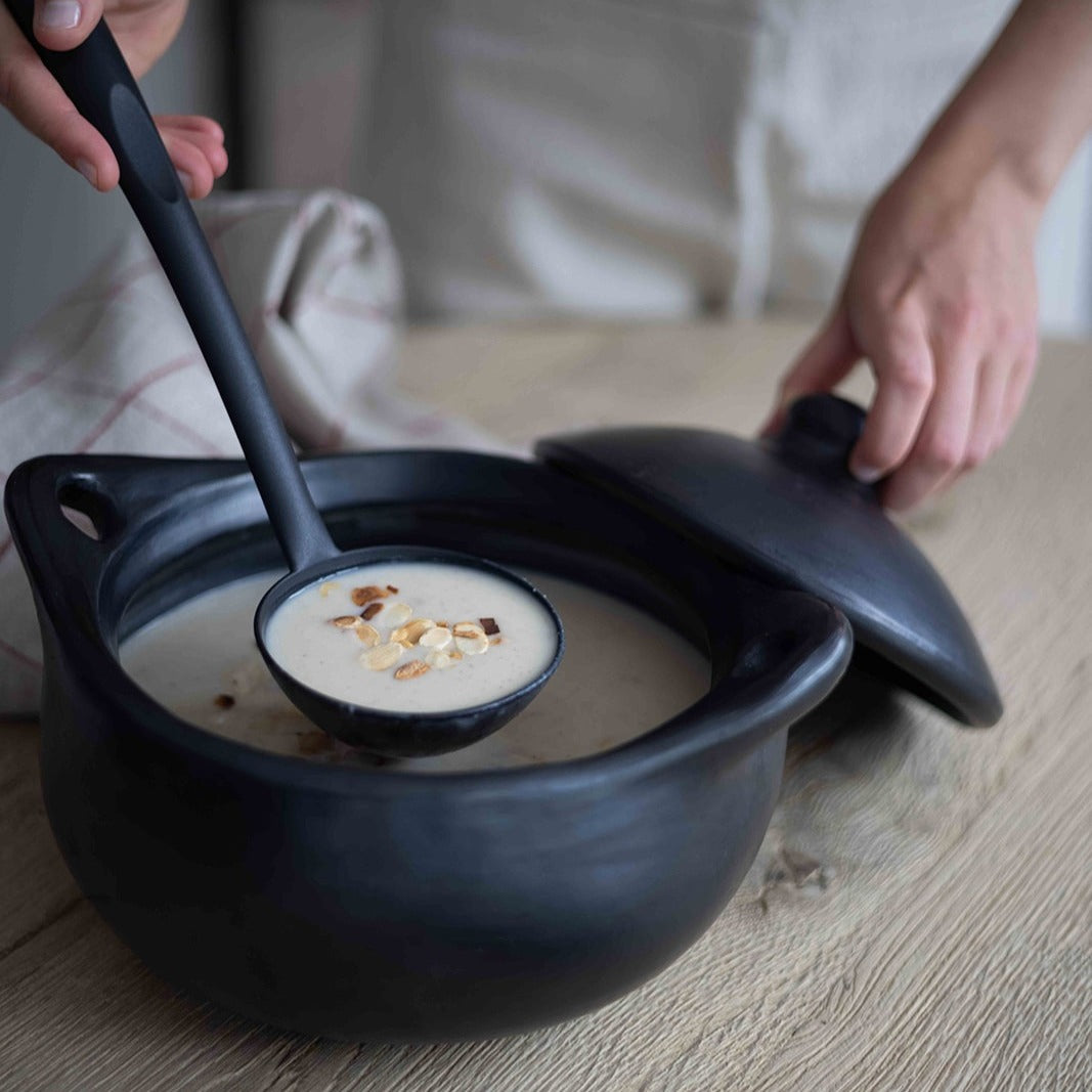 Black Pottery Pan Laag met deksel | 2 maten
