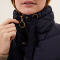 Afbeelding laden in Galerijviewer, franky sleeveless jacket
