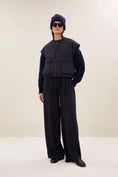 Load image into Gallery viewer, gio sleeveless jacket
