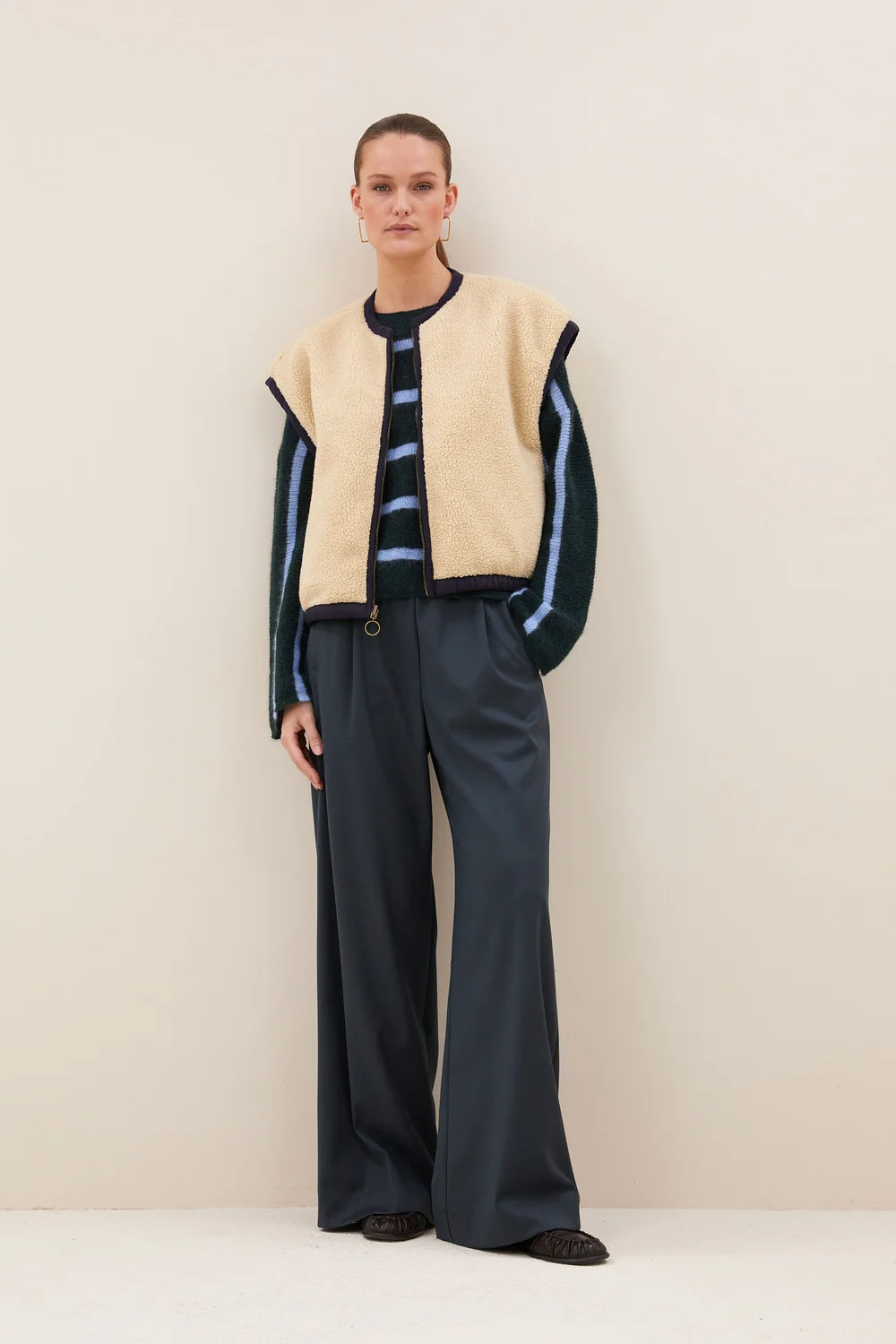 gio sleeveless jacket
