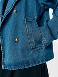Afbeelding laden in Galerijviewer, OBJTILLA GRO L/S LO DENIM JACKET NOOS
