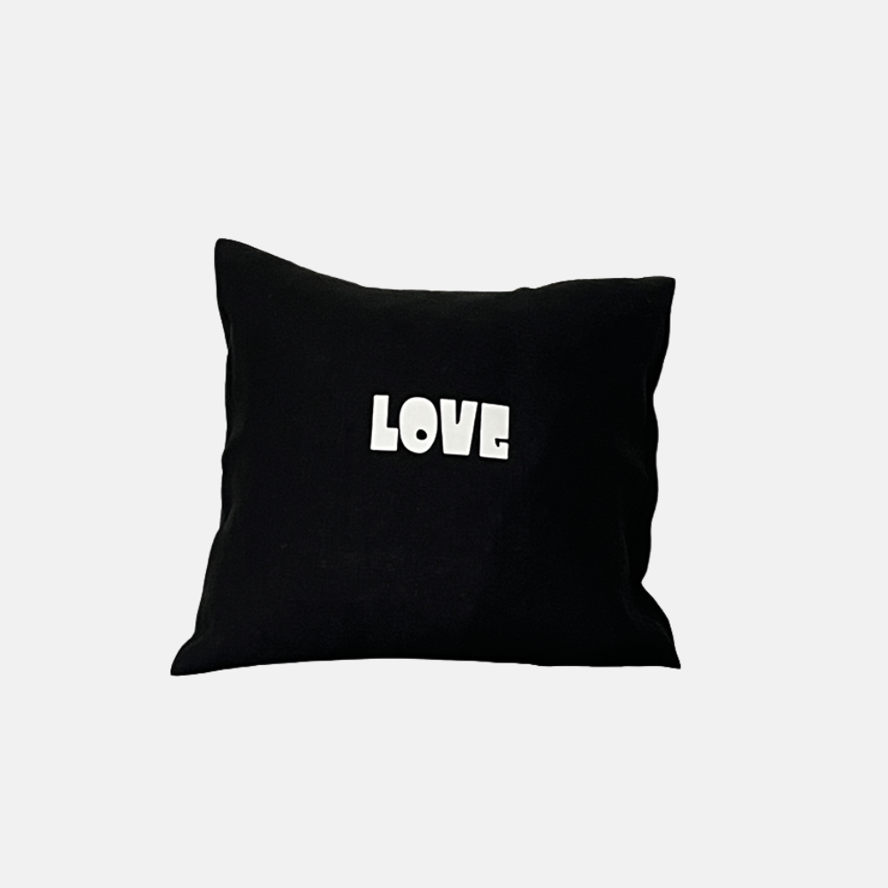 Kussenhoes Zwart Bold LOVE wit