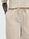Afbeelding laden in Galerijviewer, SLFLUISA MW WIDE LINEN BLEND PANT NOOS
