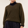 Load image into Gallery viewer, lune pullover
