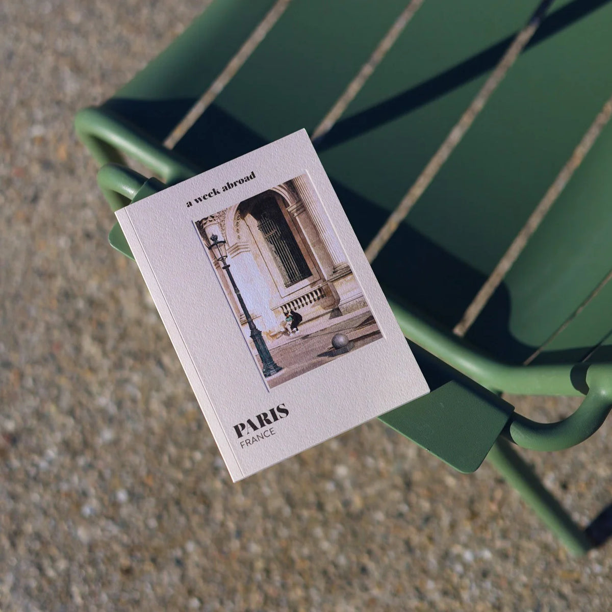 Travel book Paris