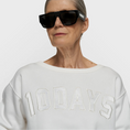 Afbeelding laden in Galerijviewer, petite statement sweater
