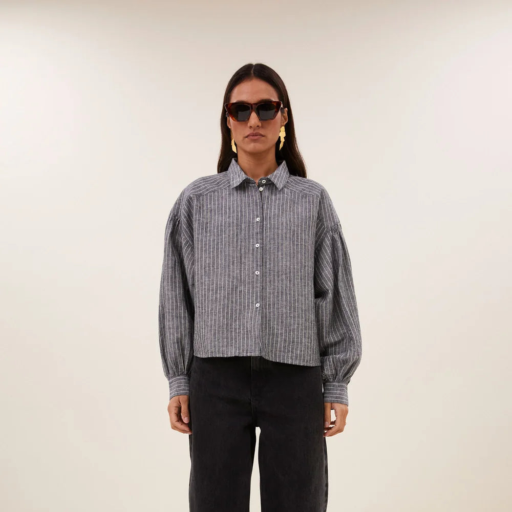 sarah short thin stripe blouse