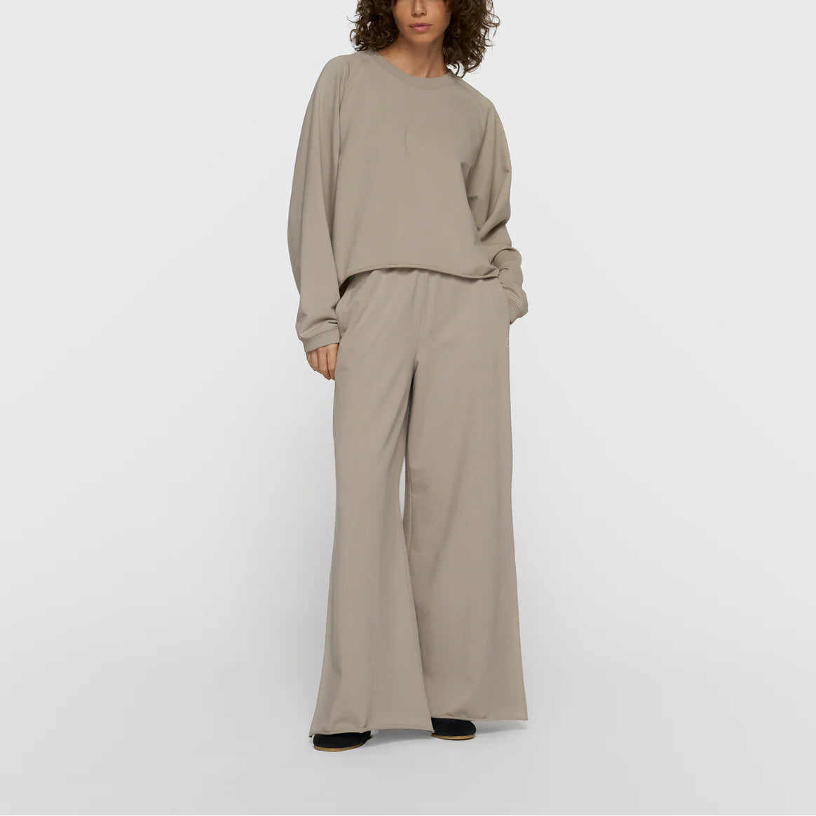 silent chique wide jogger