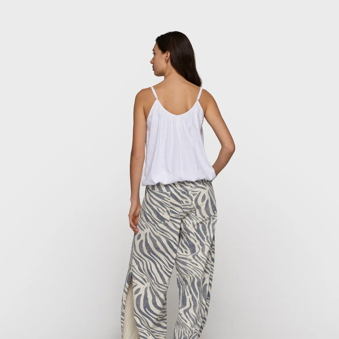 top gathered neck