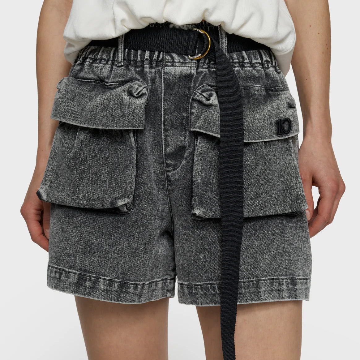 utitlity shorts jog denim