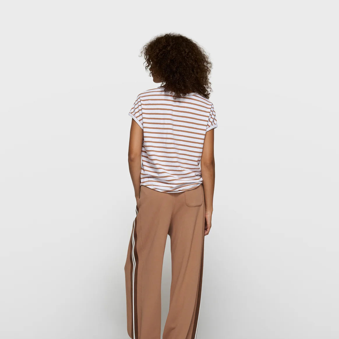 v-neck tee stripes