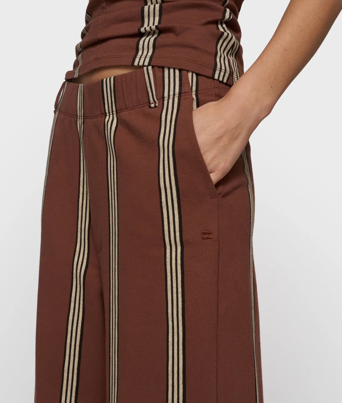 wide leg jogger stripes