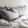 Load image into Gallery viewer, Kussenhoes Linnen 65x65 - Streep
